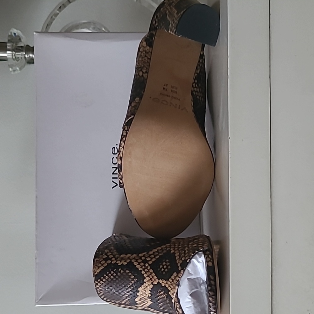 VINCE Leather Mules - Picture 10 of 11